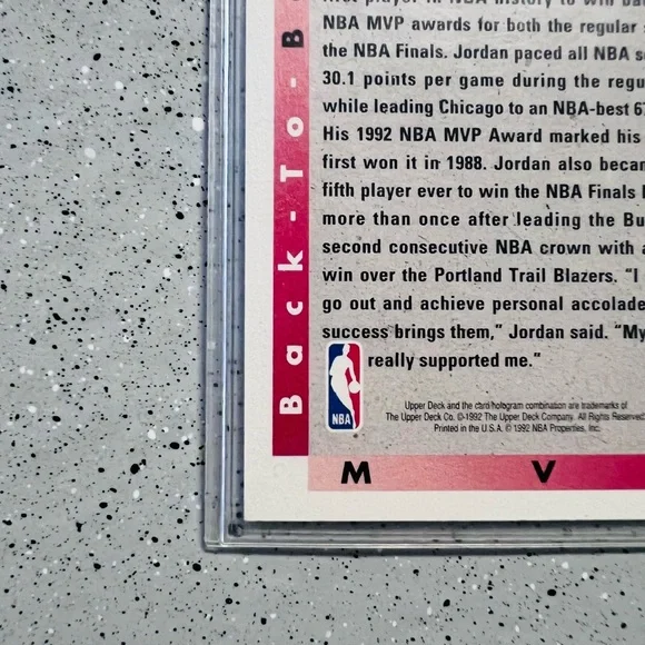 1992-93 Upper Deck Michael Jordan 67 MVP B - Near Mint💎 - Picture 10 of 10